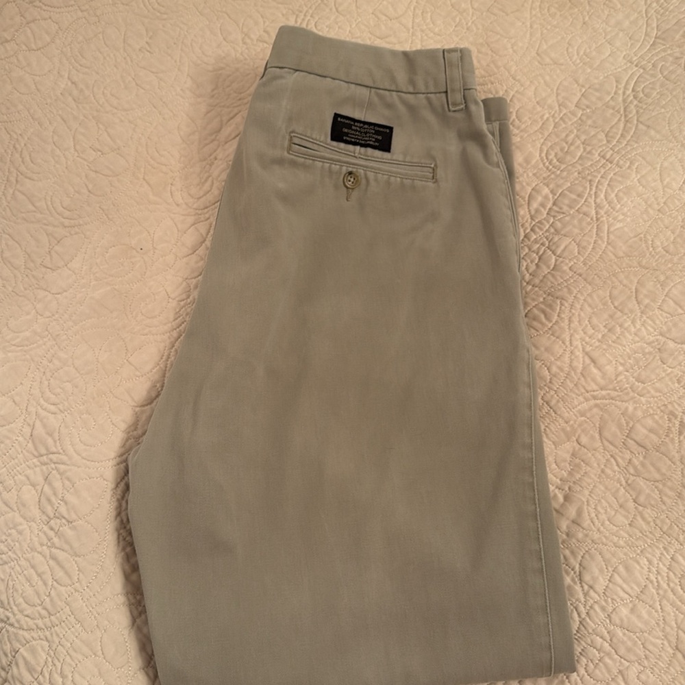 Vintage Banana Republic Men's Khaki Chinos. Size 34R. Great Vintage Condition